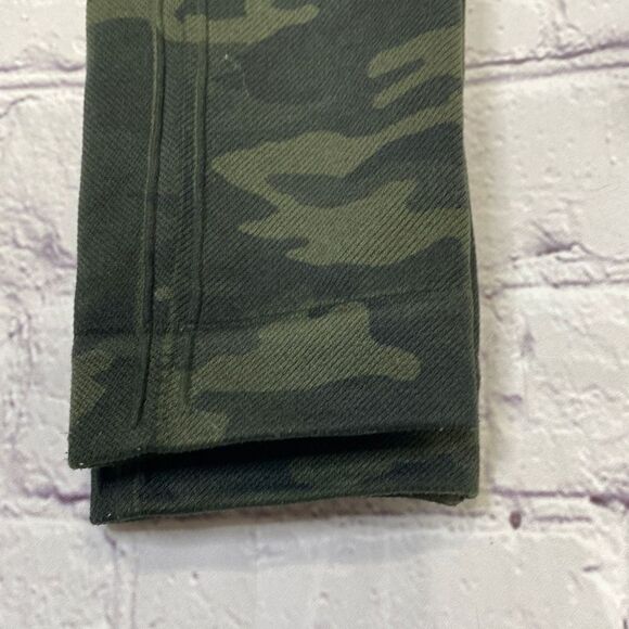 Spanx Seamless Look At Me Know Camo Leggings Green XS - Picture 8 of 10